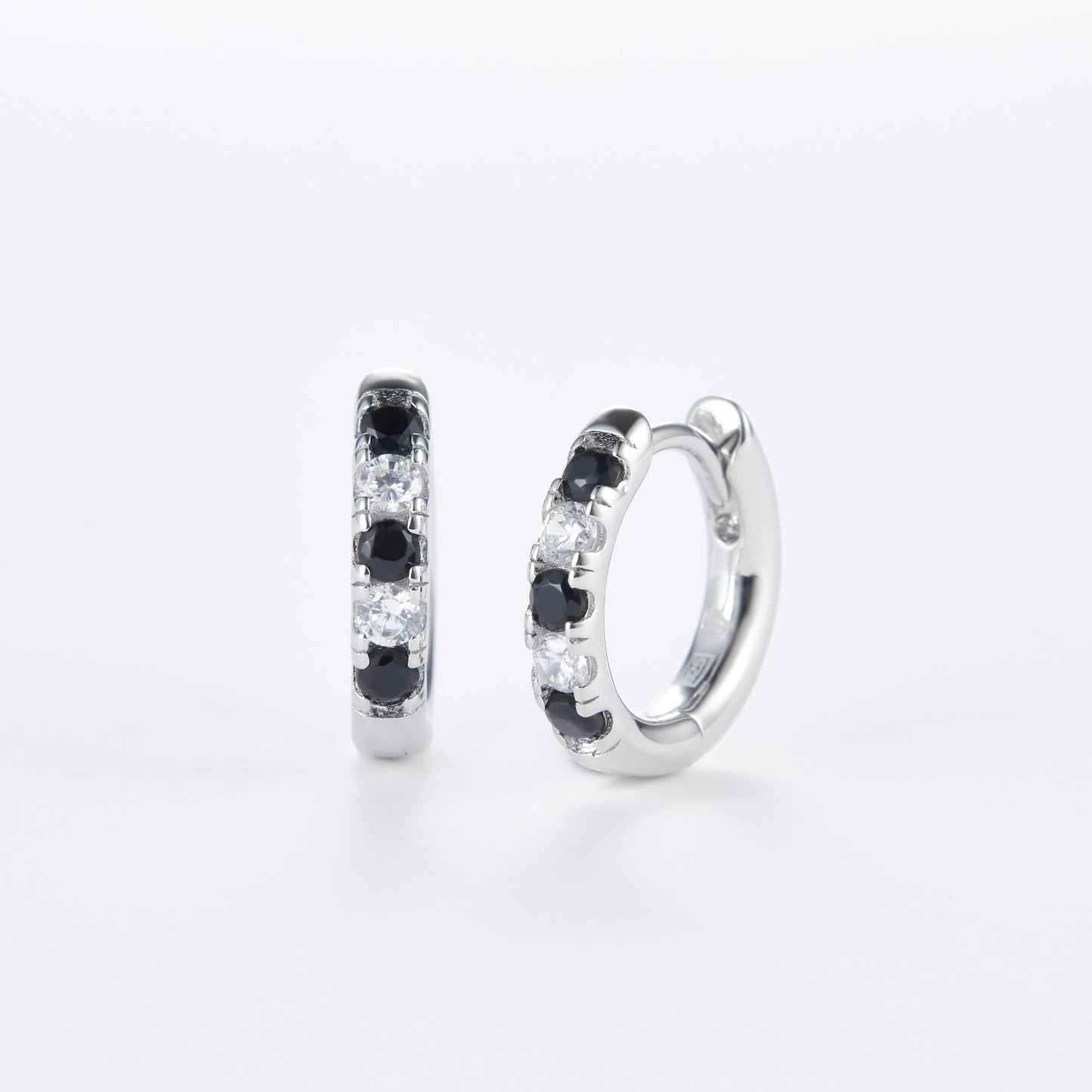 L-Eternità Black and White Zirconia Small Huggies Earrings with White Rhodium plating