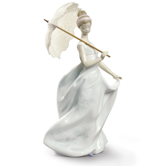 Finesse Woman Figurine REF: 1009170