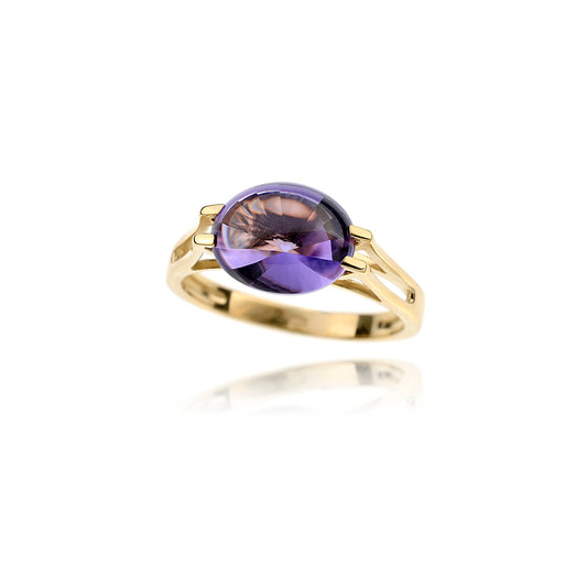 Ring with Amethyst Centre Stone